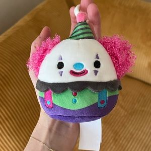 Squishmallows Umberto Clip Keychain (Claires Exclusive)